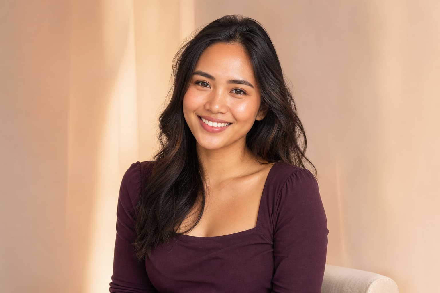 Smiling Filipina woman